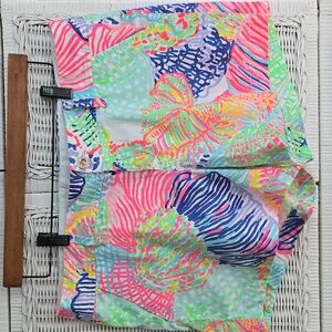 Lilly Pulitzer Multicolor Women's Shorts "Roar Of The Seas" EUC